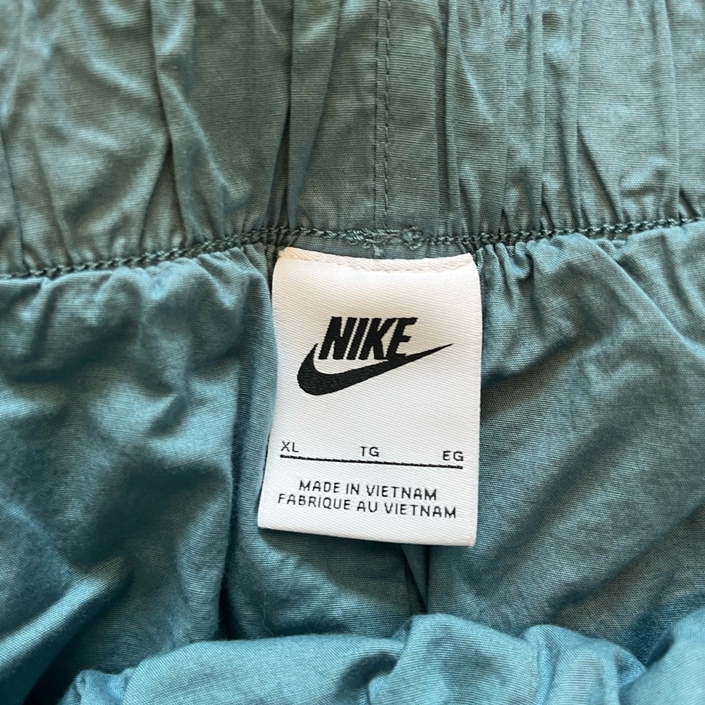 Nike Women's Blue Athletic Shorts - Picture 4 of 5